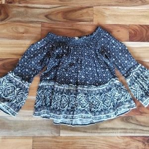 American Eagle off the shoulder top